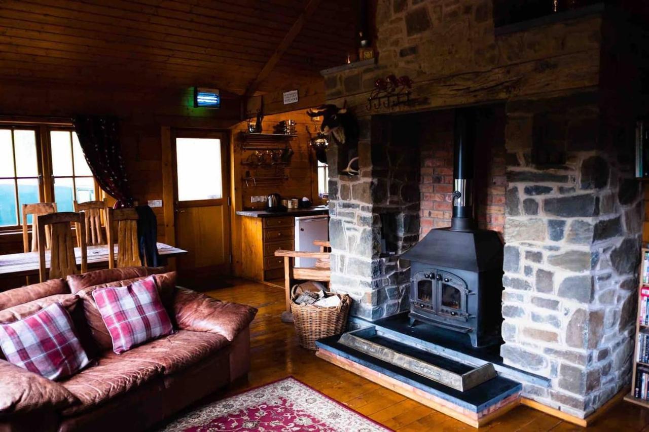 George Cabin - Log Cabin In Wales With Hot Tub Newtown  Kültér fotó